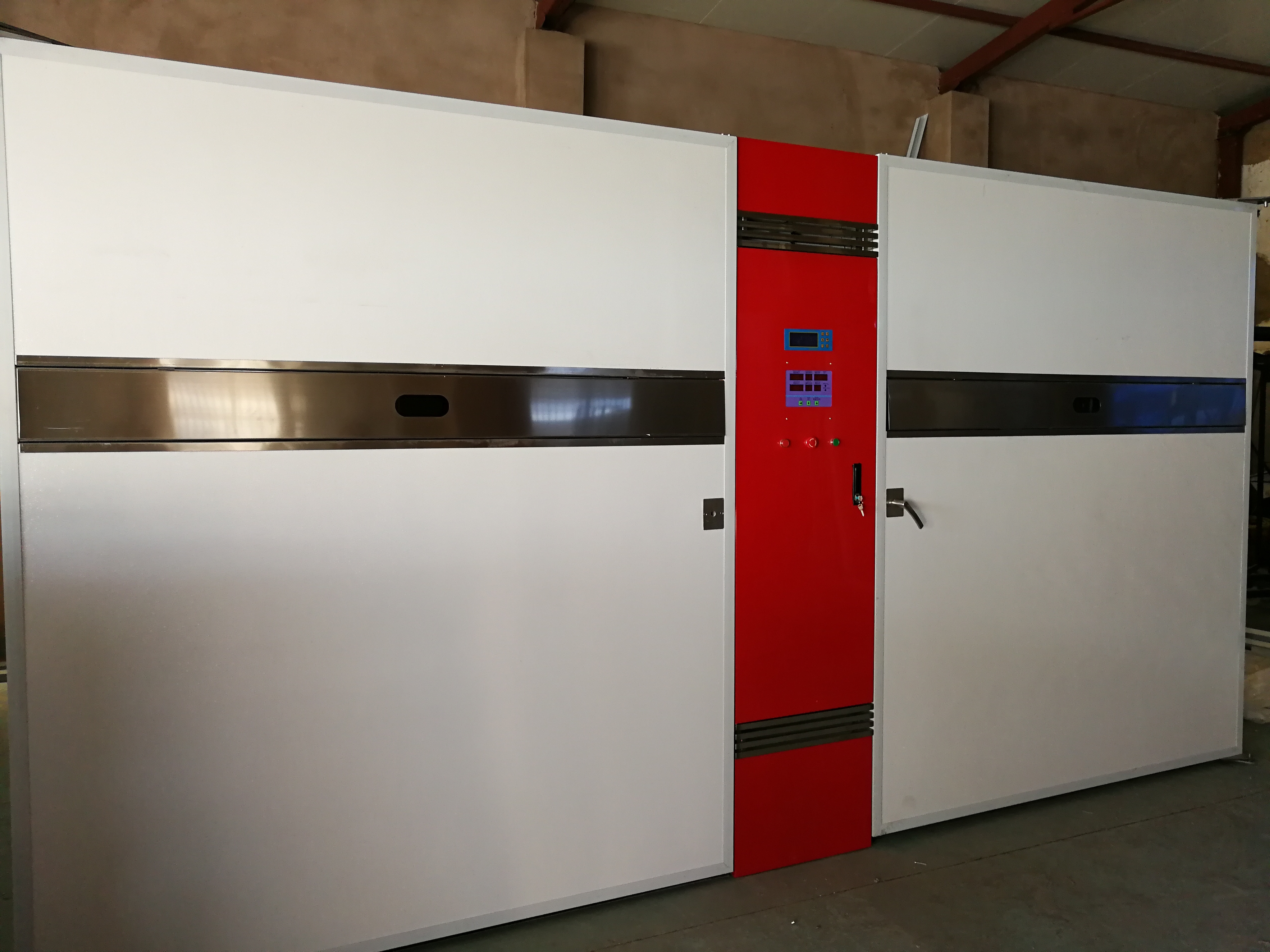 Derniers blogs de l'entreprise sur How to Reduce Hatchery Electricity Bills by 35% with the New ELT-57600S Incubator