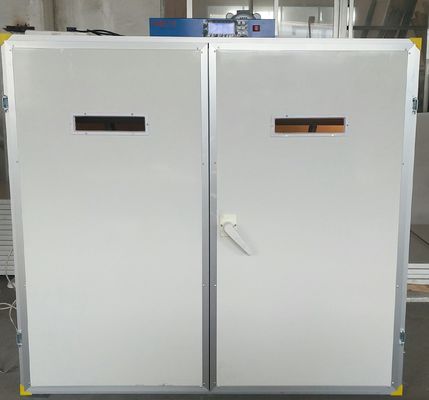 acheter 110V/220V Automatic Egg Incubator with Humidity Range 50-80% and 1-Year Warranty for Optimal Hatching online manufacture