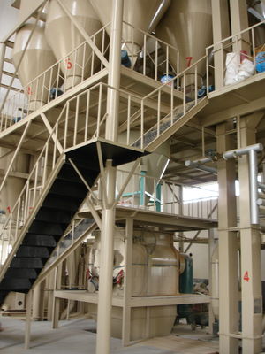 acheter 12ème chaîne de production d'alimentation de volaille fraiseuse d'alimentation de poulet online manufacture